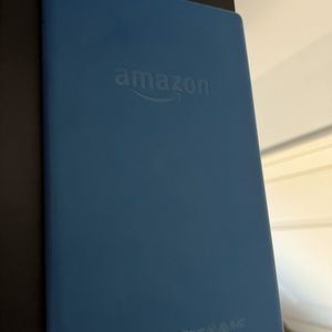 NEW KINDLE FIRE 7 with no box